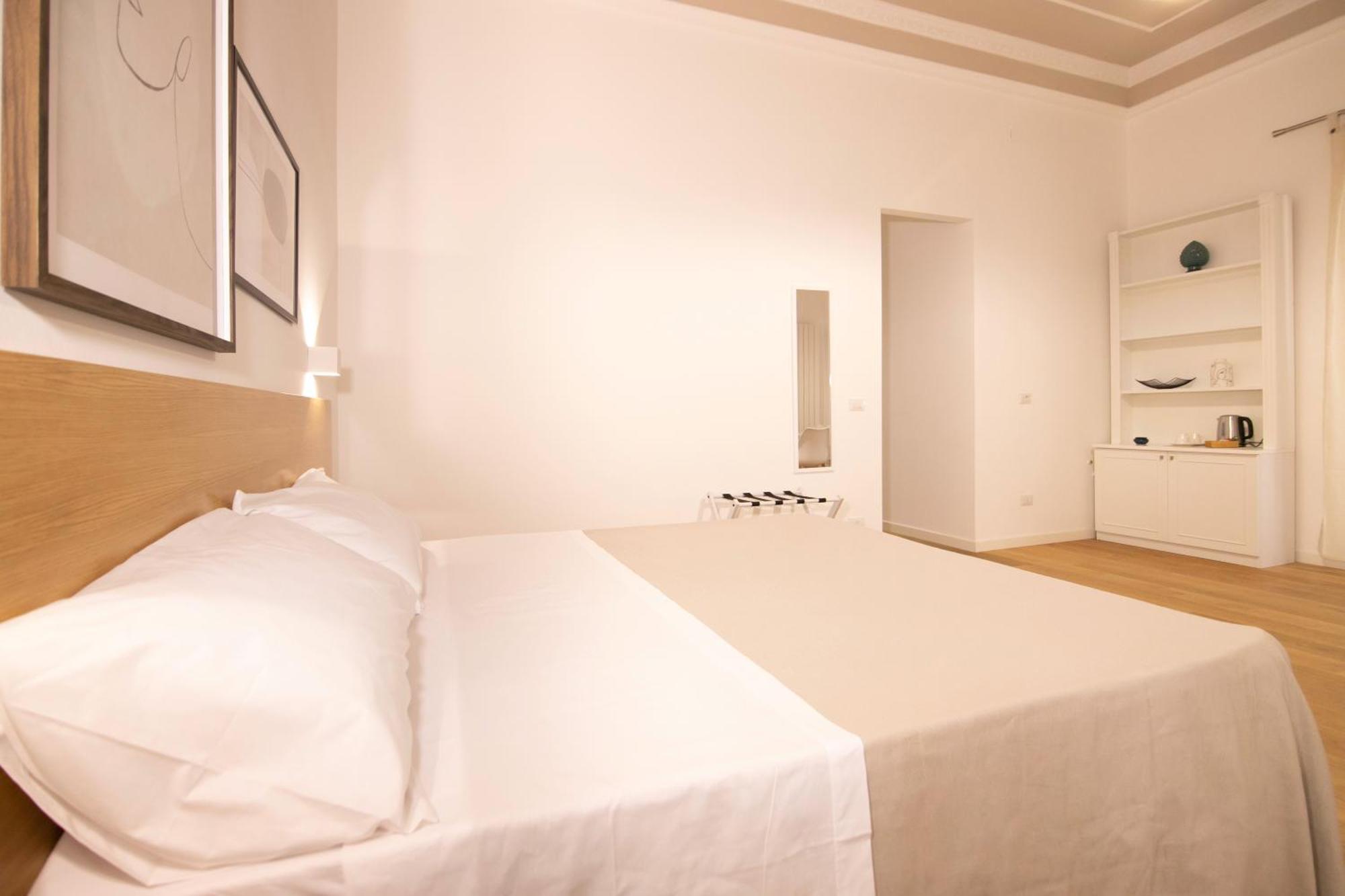 Villareale47 Luxury Suites & Rooms Palermo Bagian luar foto