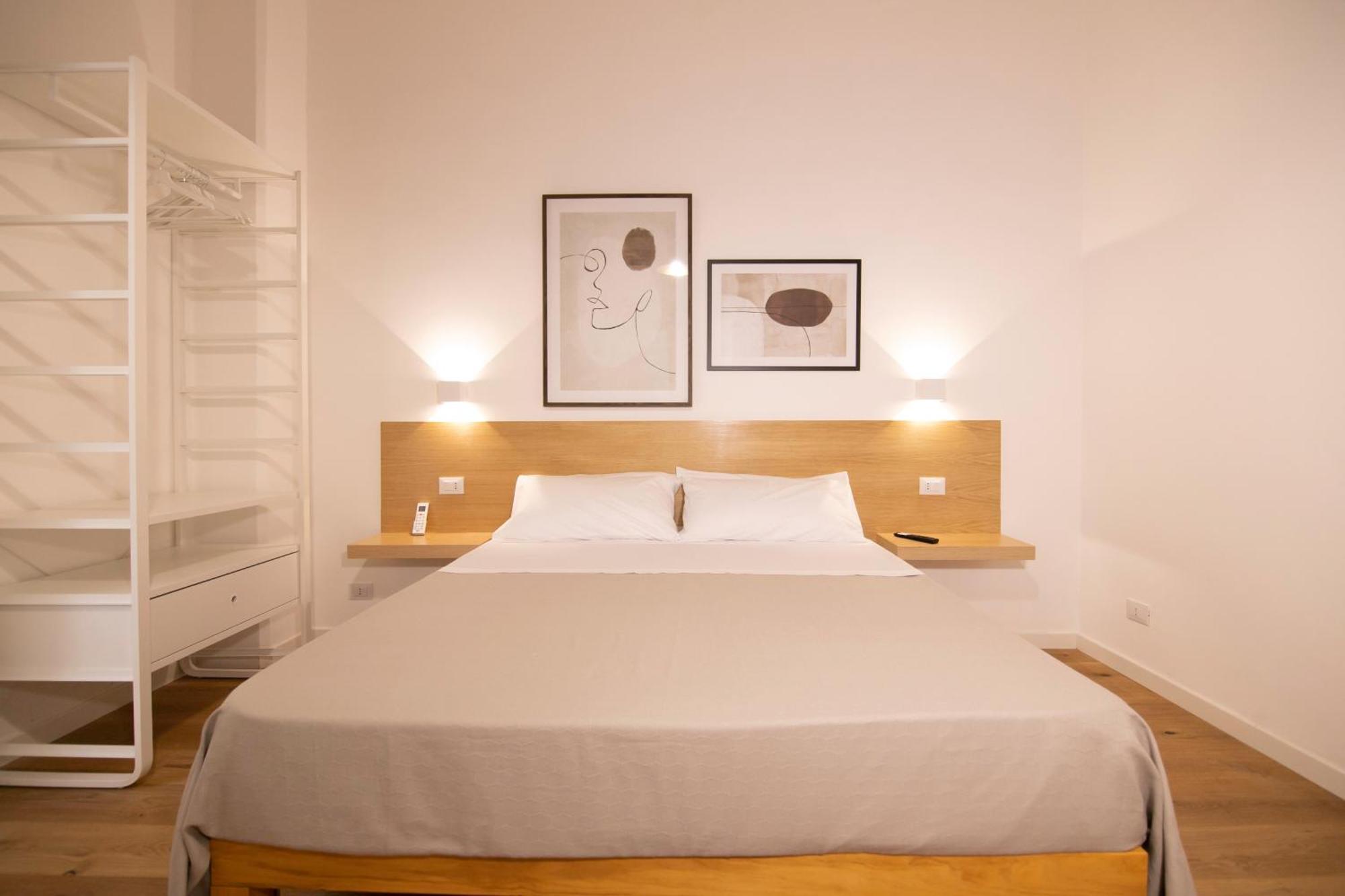 Villareale47 Luxury Suites & Rooms Palermo Bagian luar foto