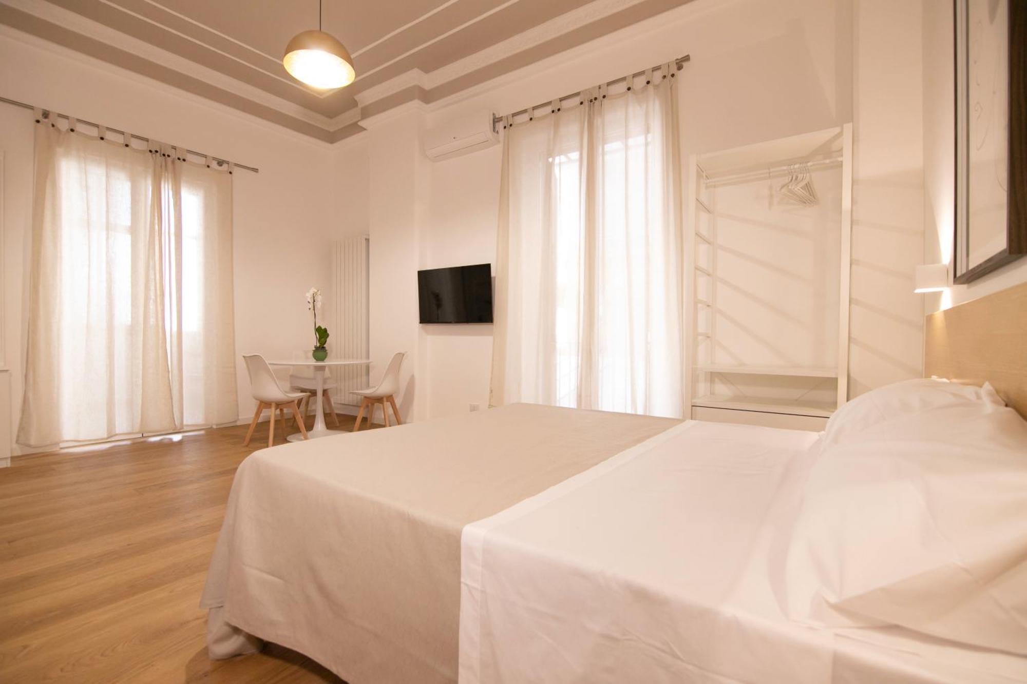 Villareale47 Luxury Suites & Rooms Palermo Bagian luar foto