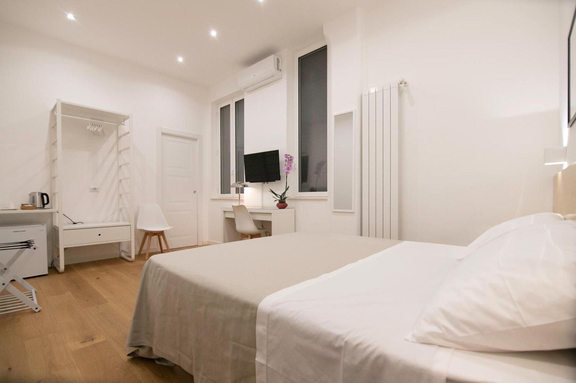 Villareale47 Luxury Suites & Rooms Palermo Bagian luar foto