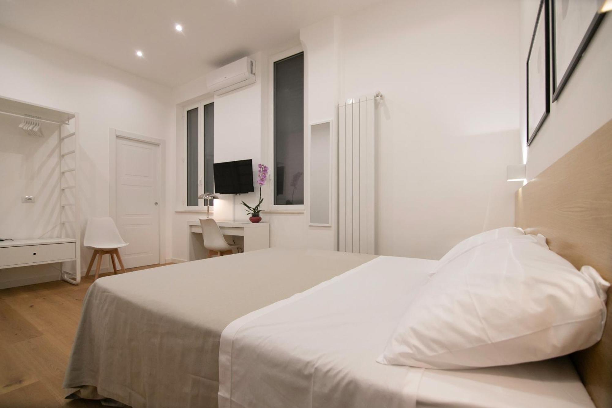 Villareale47 Luxury Suites & Rooms Palermo Bagian luar foto